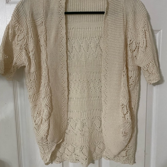 Sweater/ shrug - Picture 5 of 9